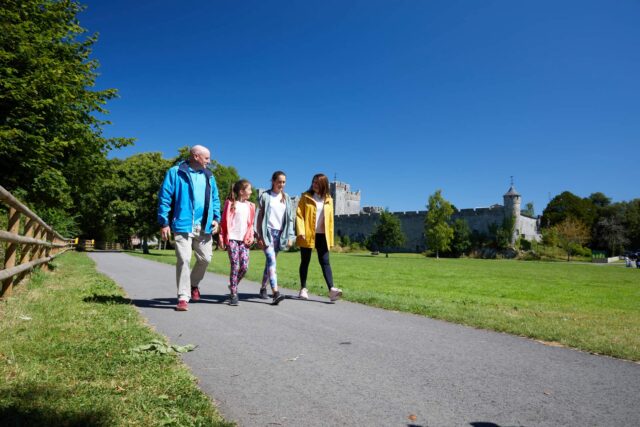 family visit to the castle