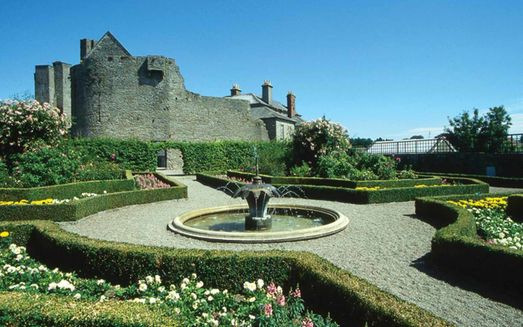 Roscrea Heritage Centre – Roscrea Castle and Damer House