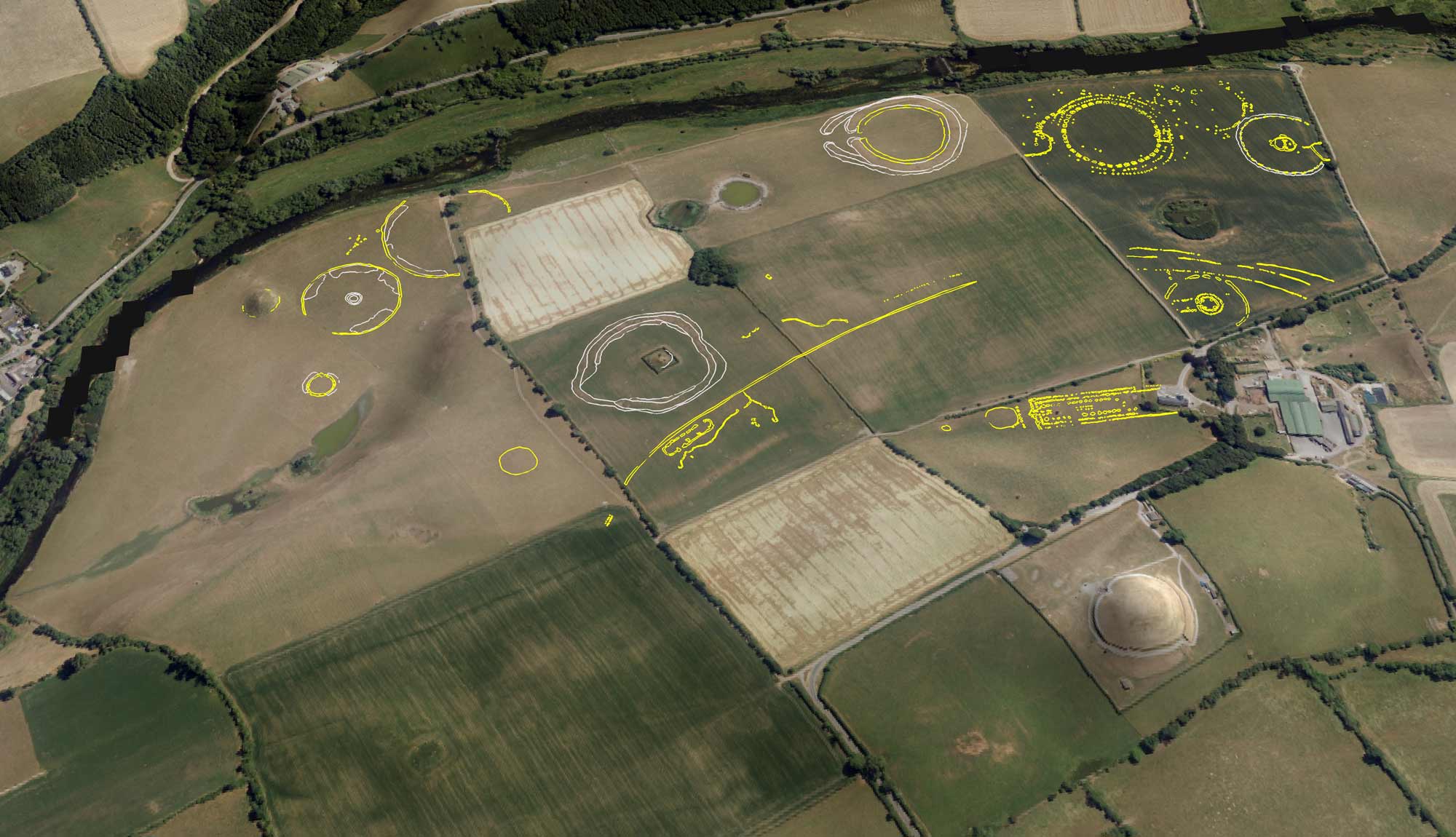 3D terrain model showing view from north-east of Newgrange Passage Tomb (bottom right), overlooking the monument complex on the floodplain below it.
