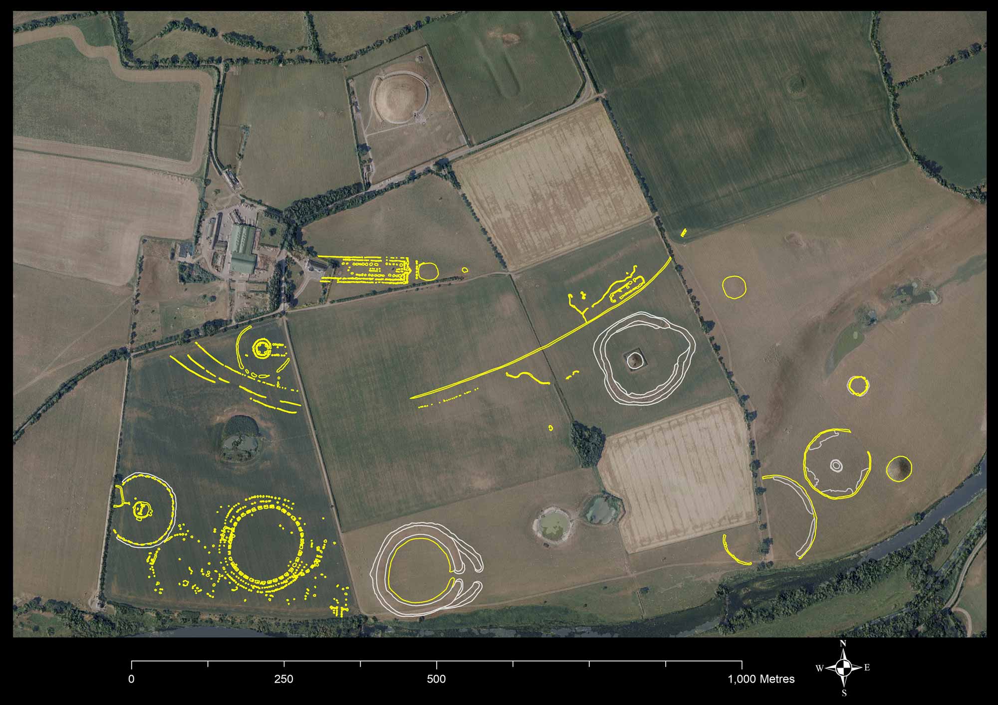 GIS surface model showing the arrangement of monuments on the floodplain.
