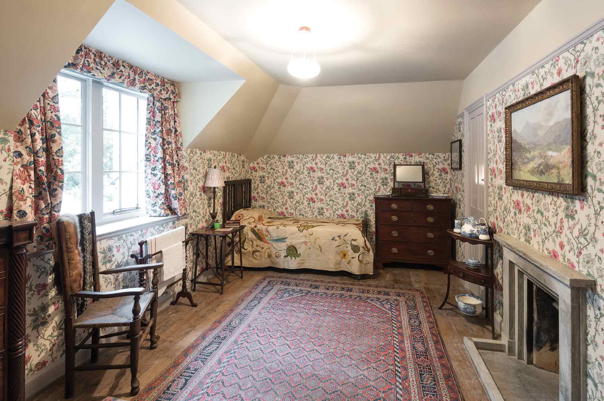 Image of Violet L’Estrange Bryce’s Bedroom