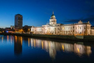 Exterior of Custom House Dublin at night