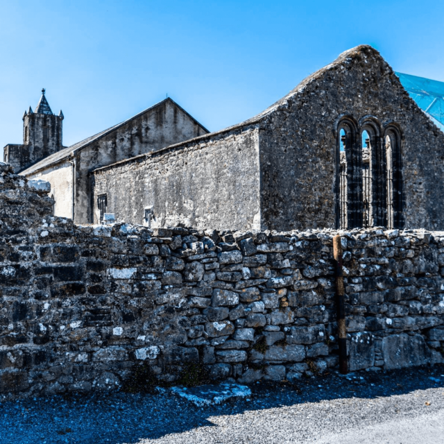 Ardeaglais agus Ardchrosa Chill Fhionnúrach