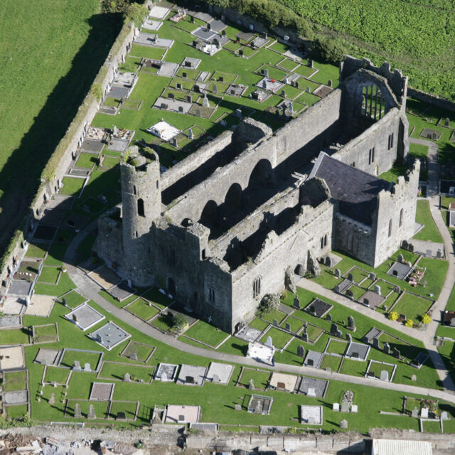 Séipéal Coláisteach Naomh Peadar agus Naomh Pól