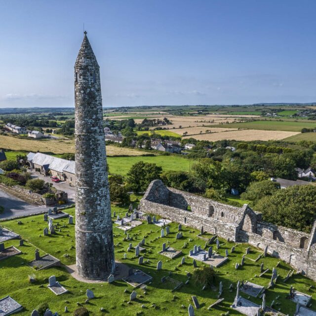 Ardeaglais, Cloigtheach, agus Aireagal Airde Móire