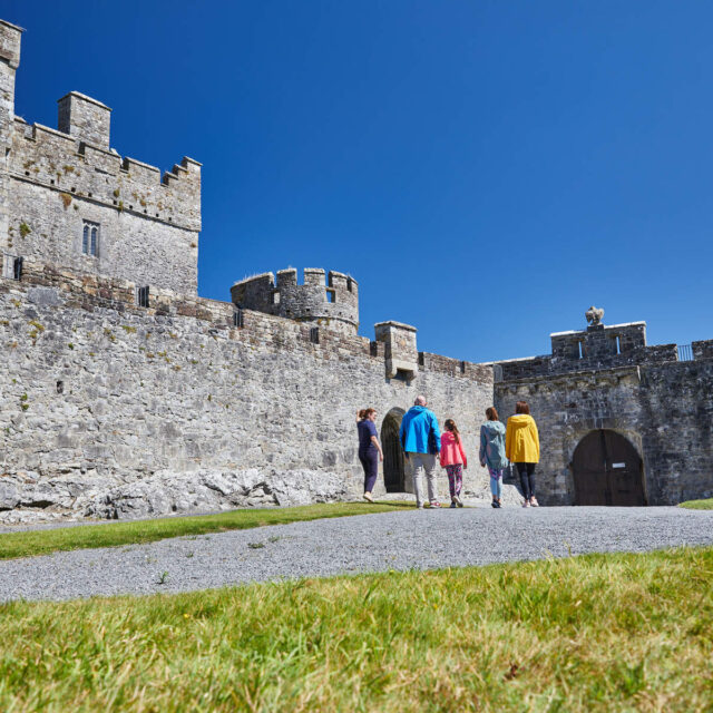 Lá Idirnáisiúnta na mBan - Comhrá ag Caisleán Chathair