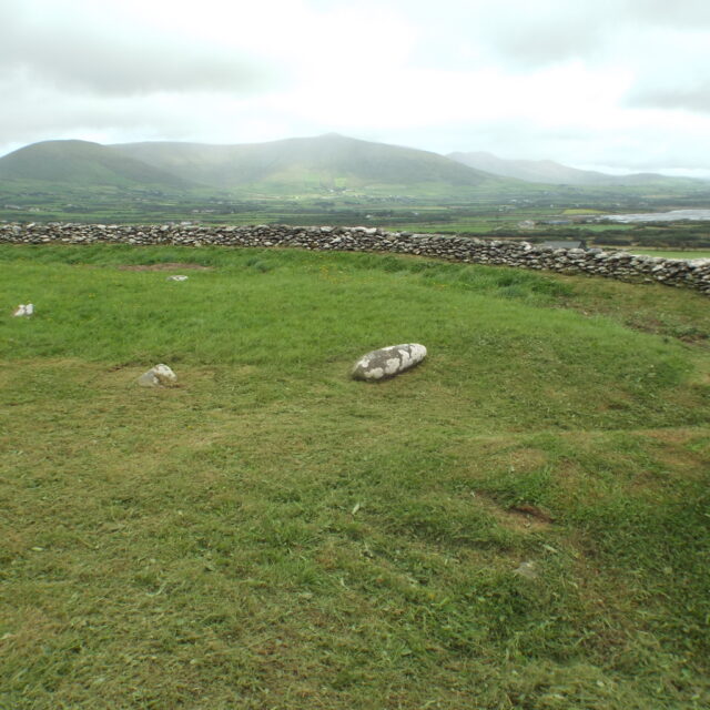 Clocha Oghaim Bhaile an tSagairt