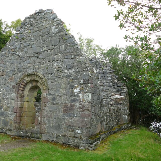 Mainistir Agaistíneach Inis Faithlinn