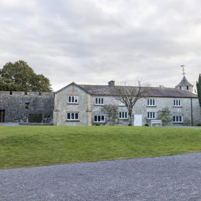 Cahir Castle Cottage