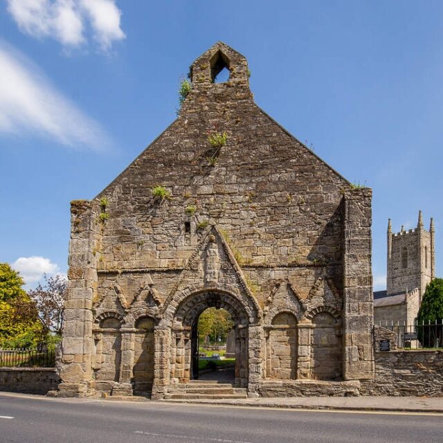 St Crónan’s Romanesque Church