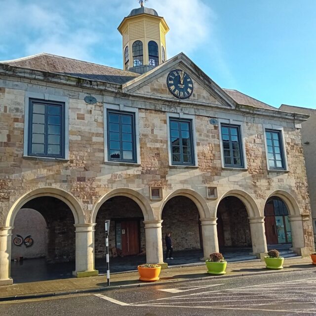 A History of the Waterford to Limerick Junction Railway Line.