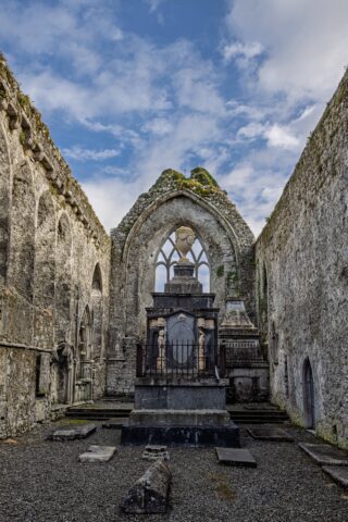 Window of the Priory
Credit Giacomo Di Blasi interior view to window of priory