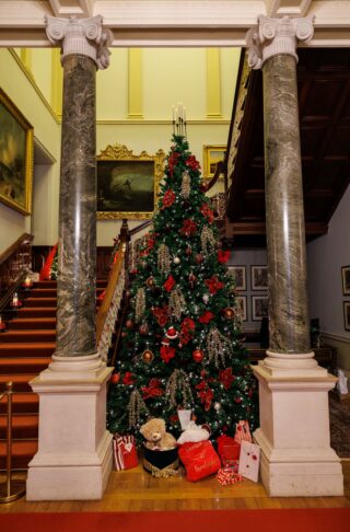 A dcorated Christmas tree in Farmleigh
