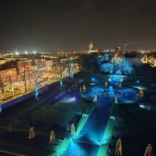 Yulefest Rose Garden Light Up