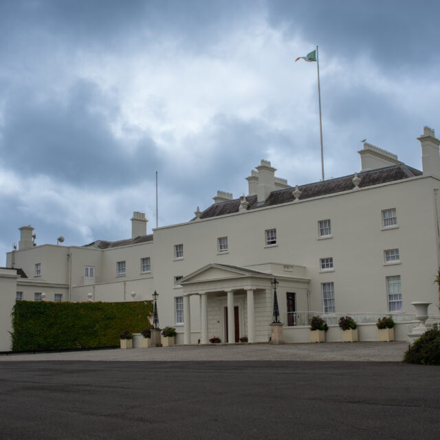 Tour as Gaeilge – Áras an Uachtaráin